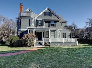 37 Barnes St, Providence, RI 02906
