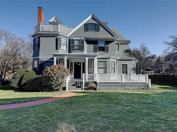 37 Barnes St, Providence, RI 02906