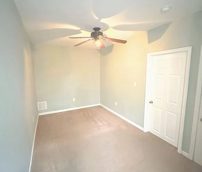 5532 Pemberton St — Photo 21