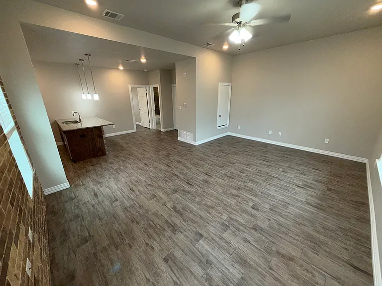 619 Wrigley Ln — Photo 3