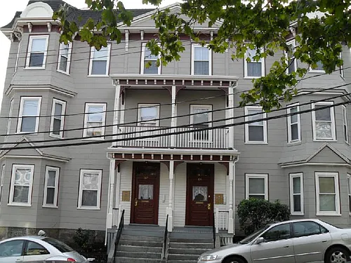 135 Paul Gore St #2 Photo 1