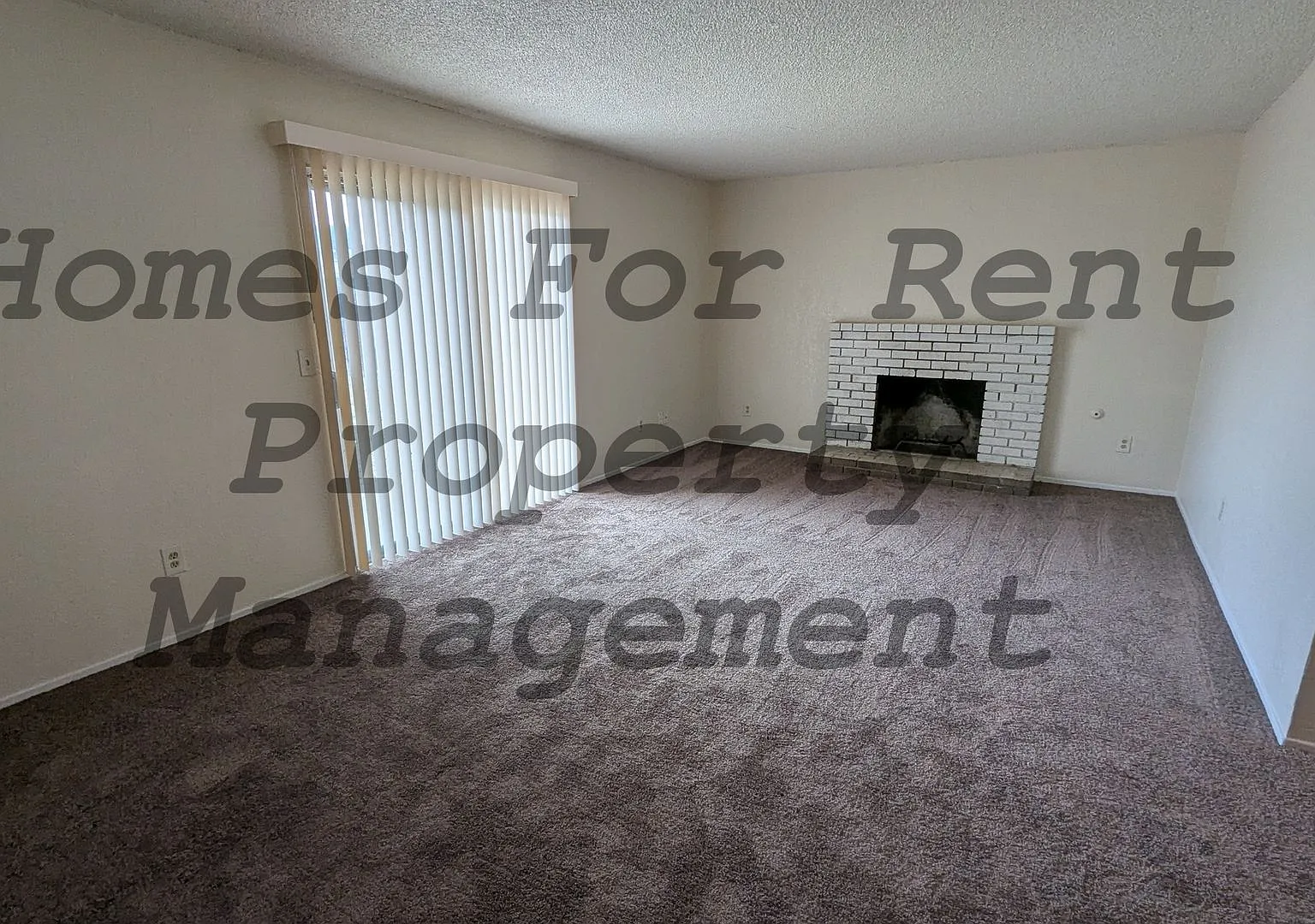 Updated 3 Bedroom 2 Bath Home — Photo 2
