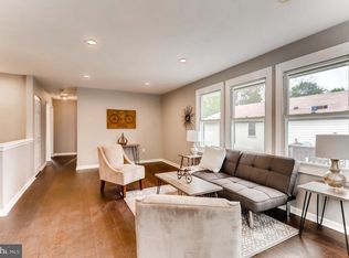 20 Rollwin Rd, Baltimore, MD 21244