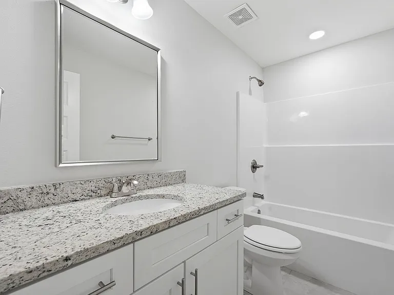 699 Woodlawn Ave NW — Photo 33