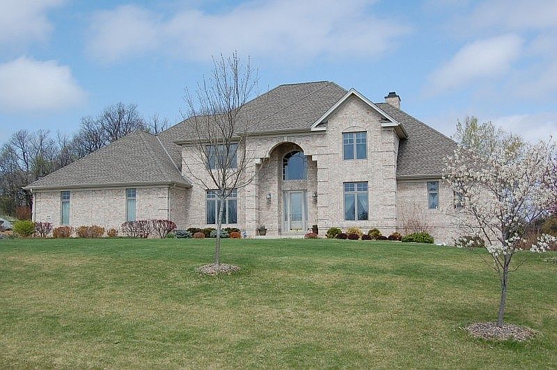 1st image of 14175 N Twin Oaks Ln