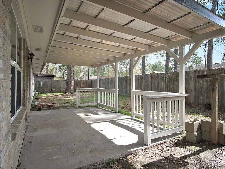 2410 Rolling Glen Dr — Photo 21