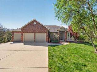 8615 NW Baker Rd, Kansas City, MO 64153