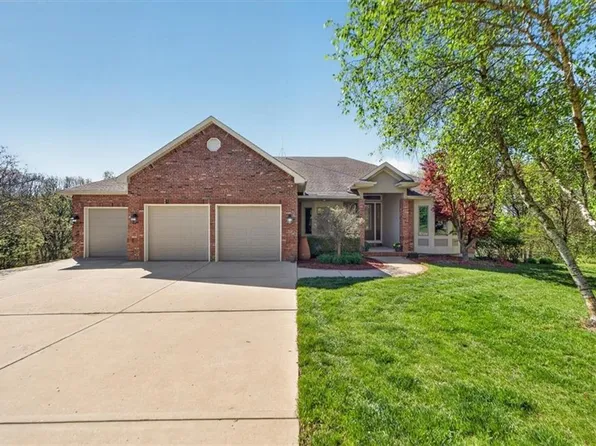 8615 NW Baker Rd, Kansas City, MO 64153