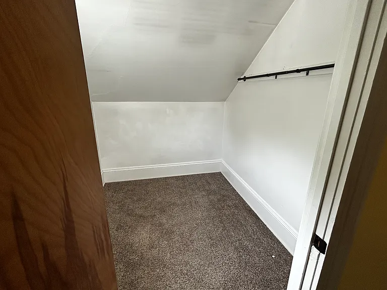 1437 W Bent Ave — Photo 17