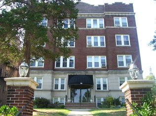 16 Forest St APT 105, Montclair, NJ 07042
