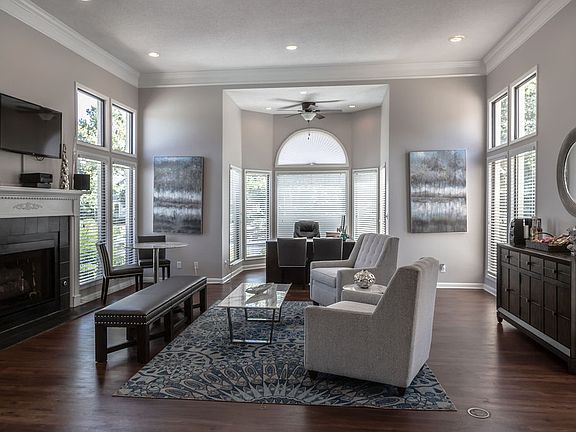 Resident clubhouse and leasing office