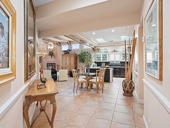 5th image of 10209 Jarash Pl NE
