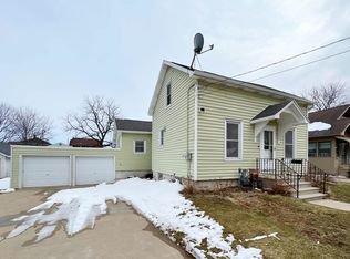 546 Oak St, Oshkosh, WI 54901