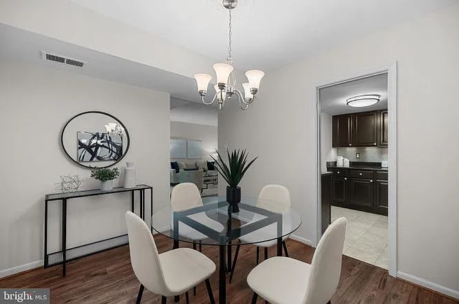 1556 Northgate Sq #12B — Photo 12