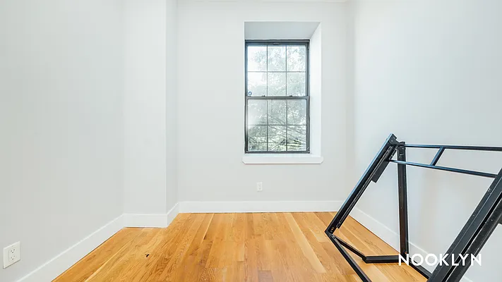 Rented by Nooklyn NYC LLC | media 28