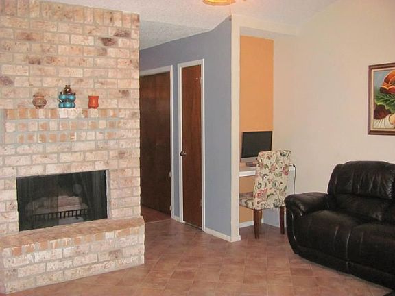 4th image of 2850 Tuscarora Dr