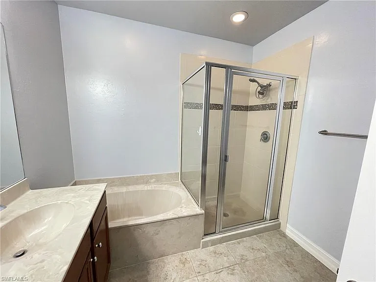 7818 Bristol Cir — Photo 9
