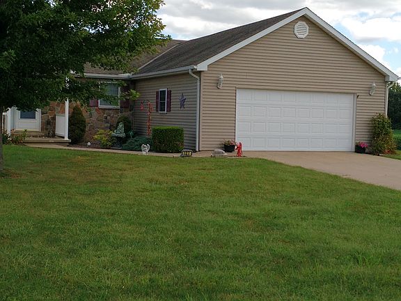 Front looking toward garage