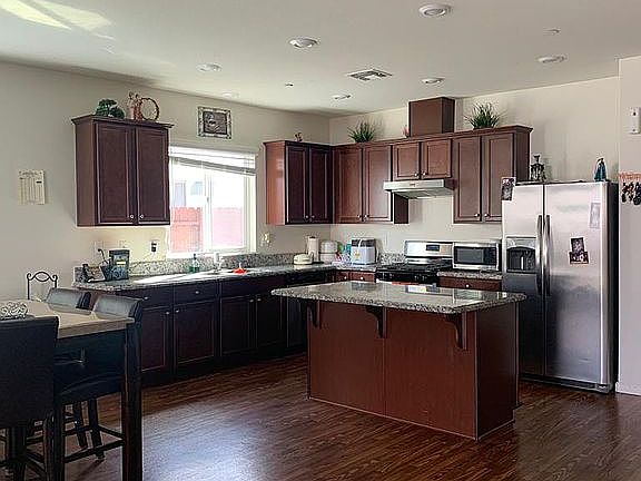 4th image of 5441 E Burns Ave