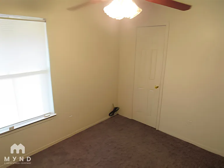 2112 Wavell St — Photo 6