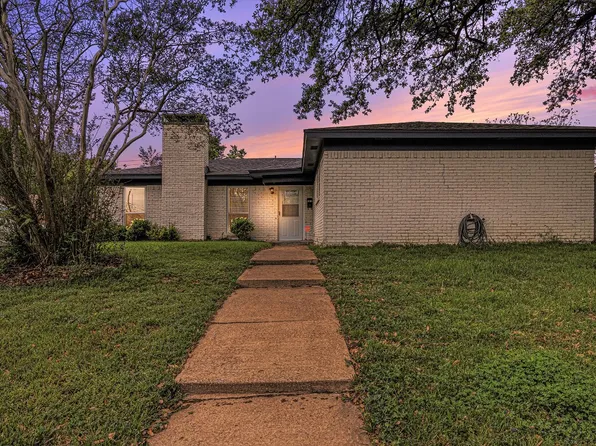 1514 Paris Dr, Grand Prairie, TX 75050