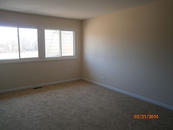 2nd image of 426 Swan Blvd #804