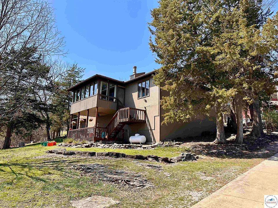 1st image of 29205 Wicker Rd