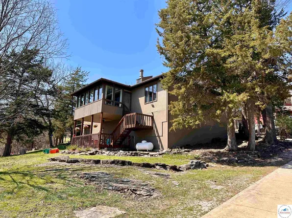 29205 Wicker Rd, Warsaw, MO 65355