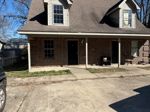522 2nd Ave #A, Conway, AR 72032