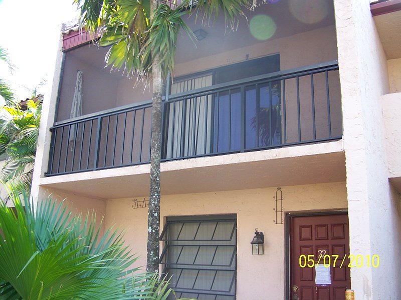 1st image of 731 SE 1st Way
