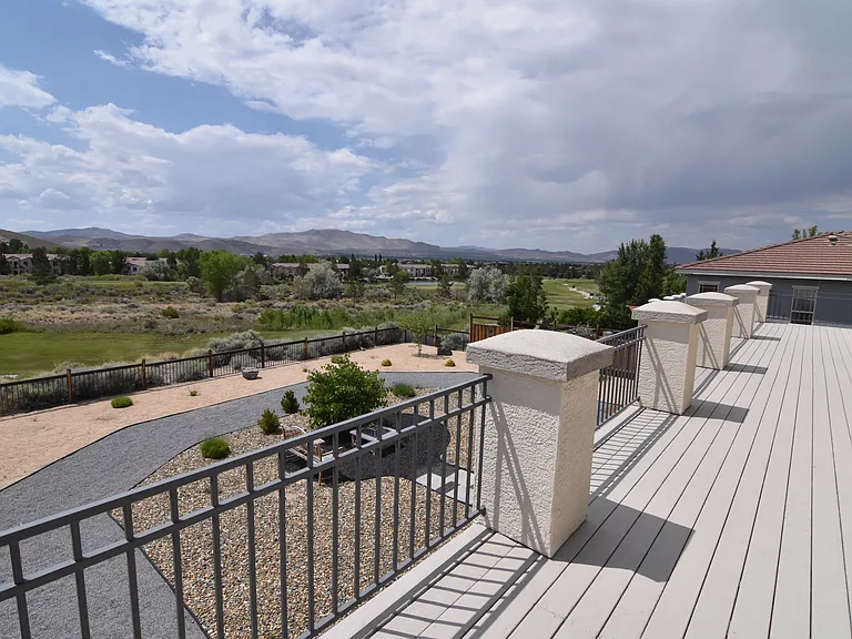 6141 Solstice Dr — Photo 32