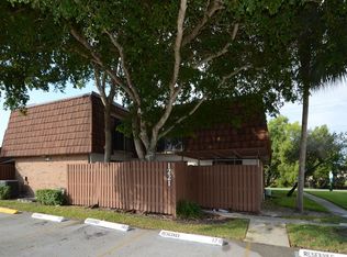 1221 SW 120th Way, Davie, FL 33325