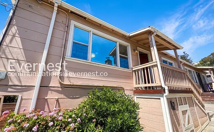 6618 Laird Ave — Photo 19