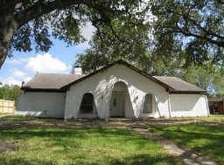 5815 Lugary Dr, Houston, TX 77036