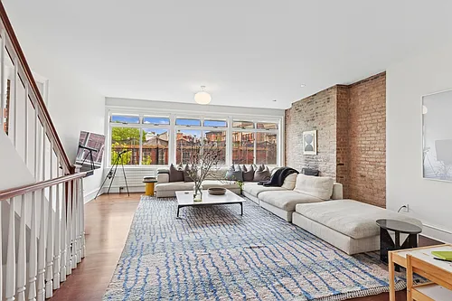 277 W 12th St Photo 1