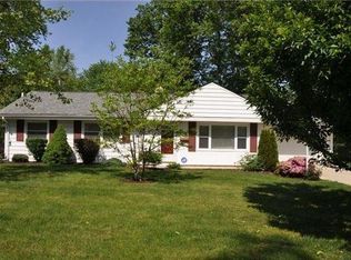 180 Moorewood Ave, Avon Lake, OH 44012