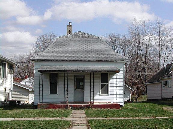 3rd image of 514 N D St