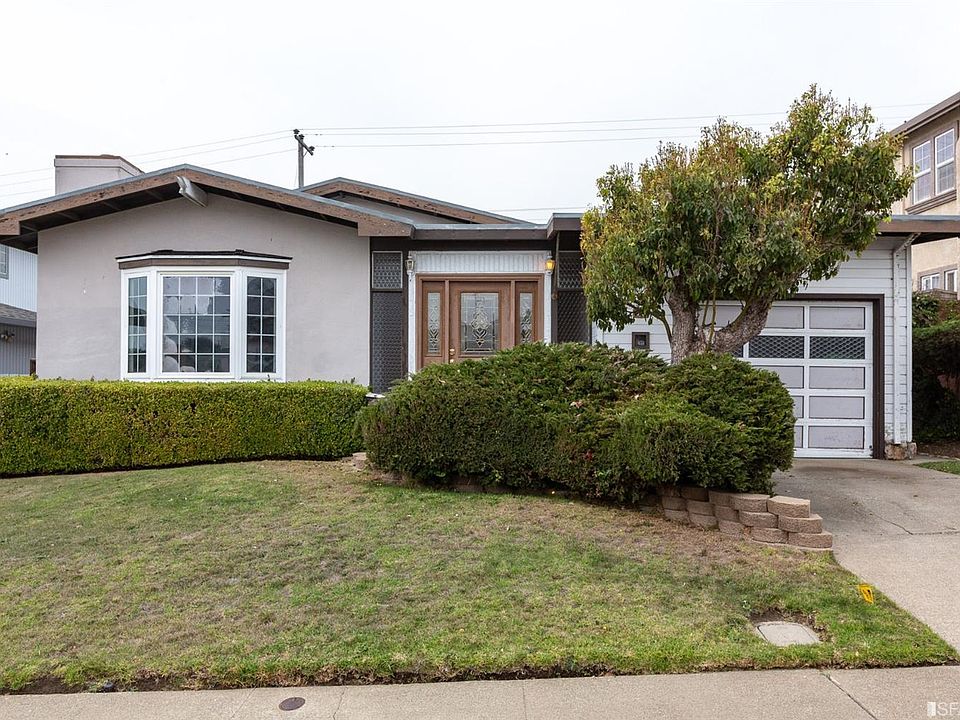 1st image of 379 Dolores Way