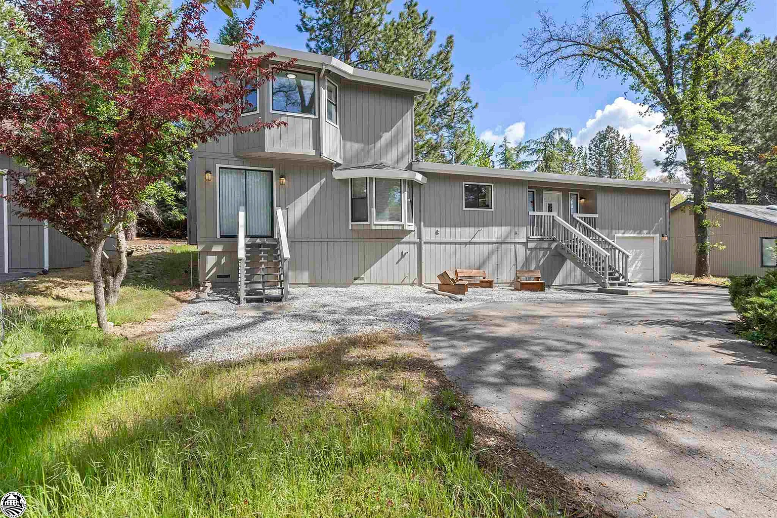 19452 Pleasantview Dr photo 1
