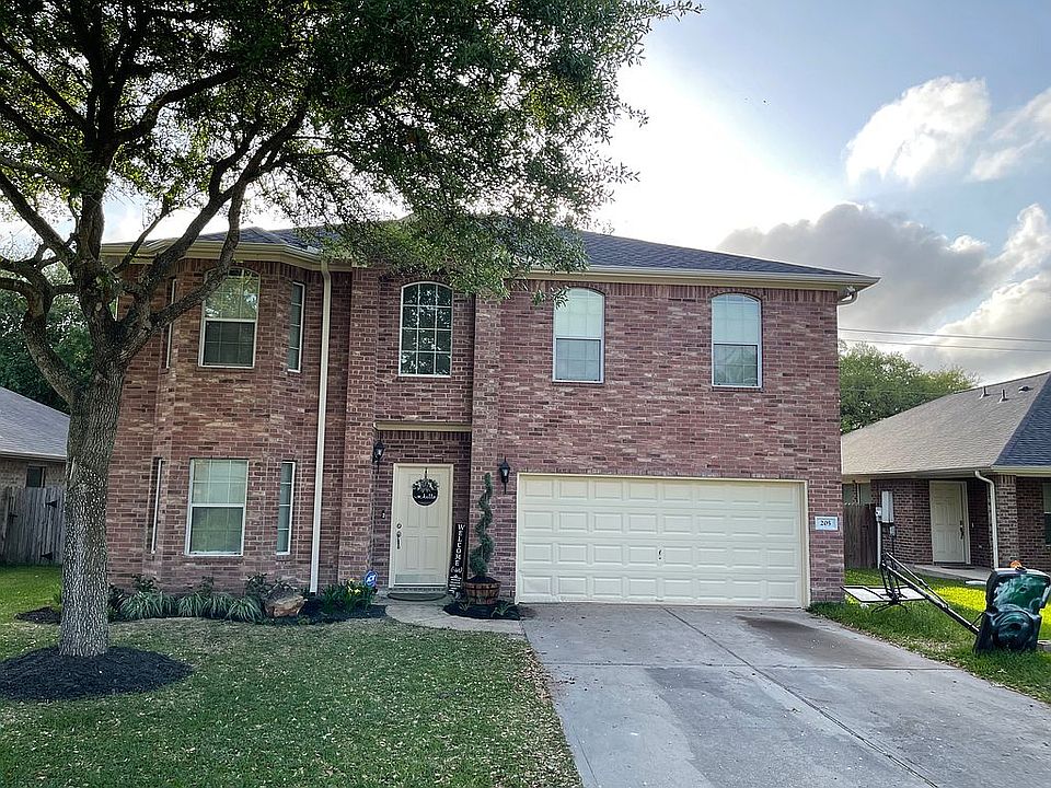 1st image of 205 S Heritage Oaks Dr