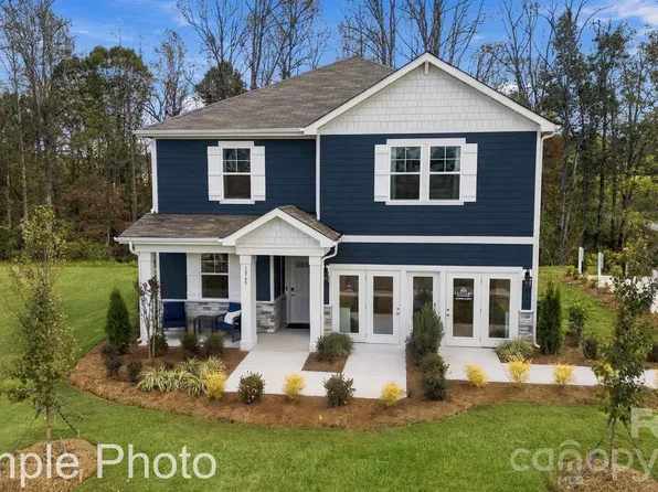 1157 Skybrook Ct, Newton, NC 28658