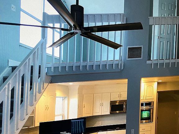 2nd image of 1301 Riverhead Ave