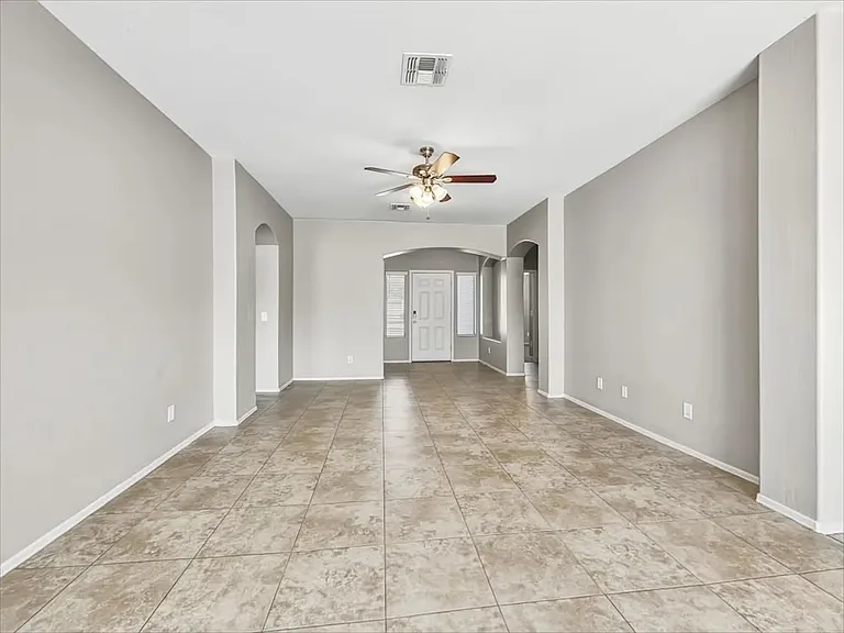 3937 S 79th Ln — Photo 3