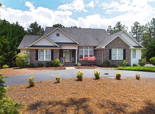 209 Longleaf Dr, West End, NC 27376