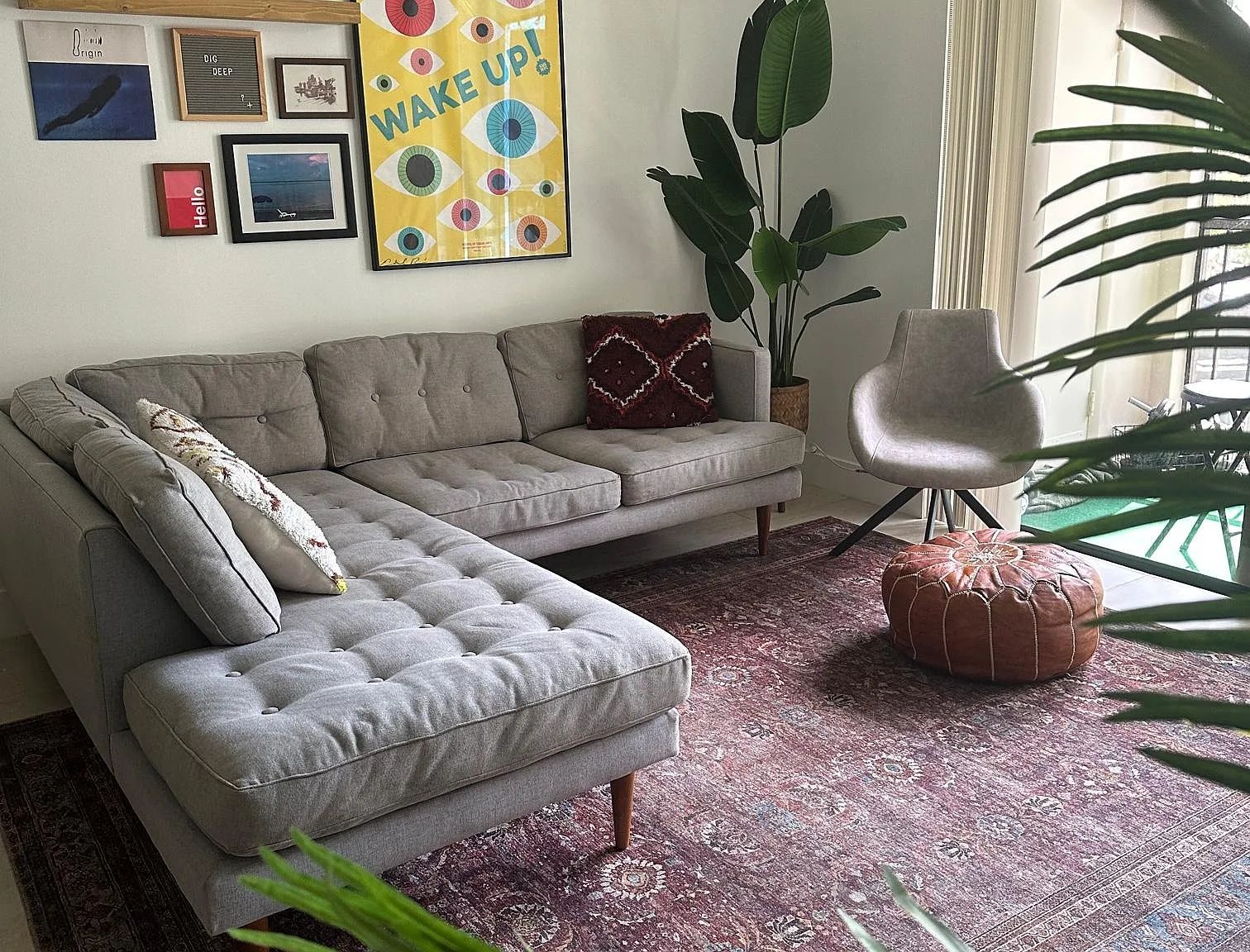 1 bed, 1.5 bath, 705 sqft, $1,900 — Photo 2