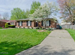 8302 Millington Ct, Louisville, KY 40228