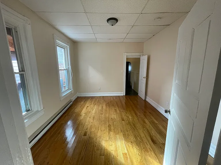 706 N 6th St #1 — Photo 17