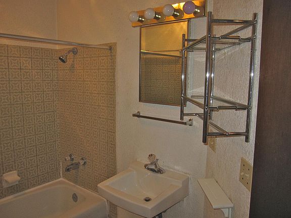 Bathroom, shower, towel rack