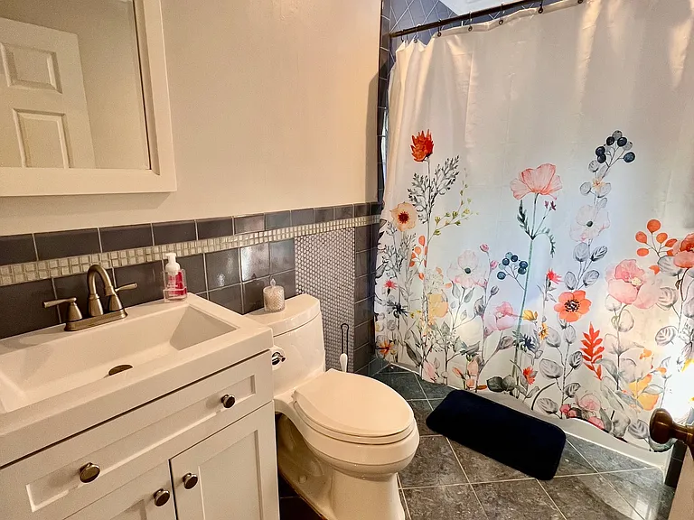 4100 W St NW #201 — Photo 9