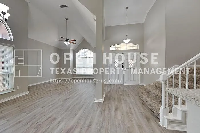 518 Mercer St — Photo 7